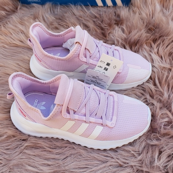 adidas shoes size 2.5